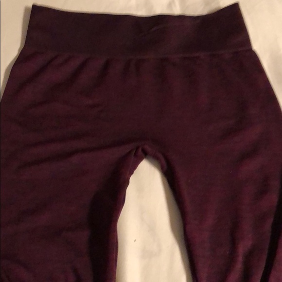 Workout pants maroon/black capri - Picture 2 of 5